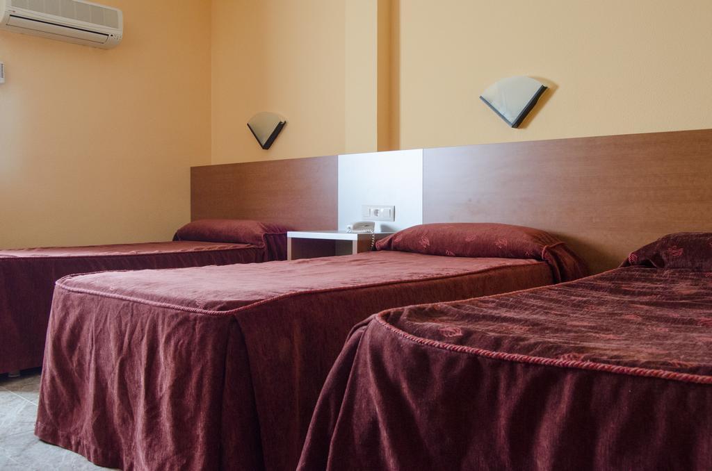 Hotel Rausan Alfajarín Zimmer foto